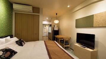 Comfort Apartment, 1 Bedroom, City View | Blackout drapes, free WiFi, bed sheets