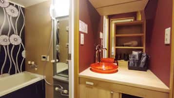 Comfort Apartment, 1 Bedroom, City View | Bathroom | Separate tub and shower, eco-friendly toiletries, hair dryer, slippers