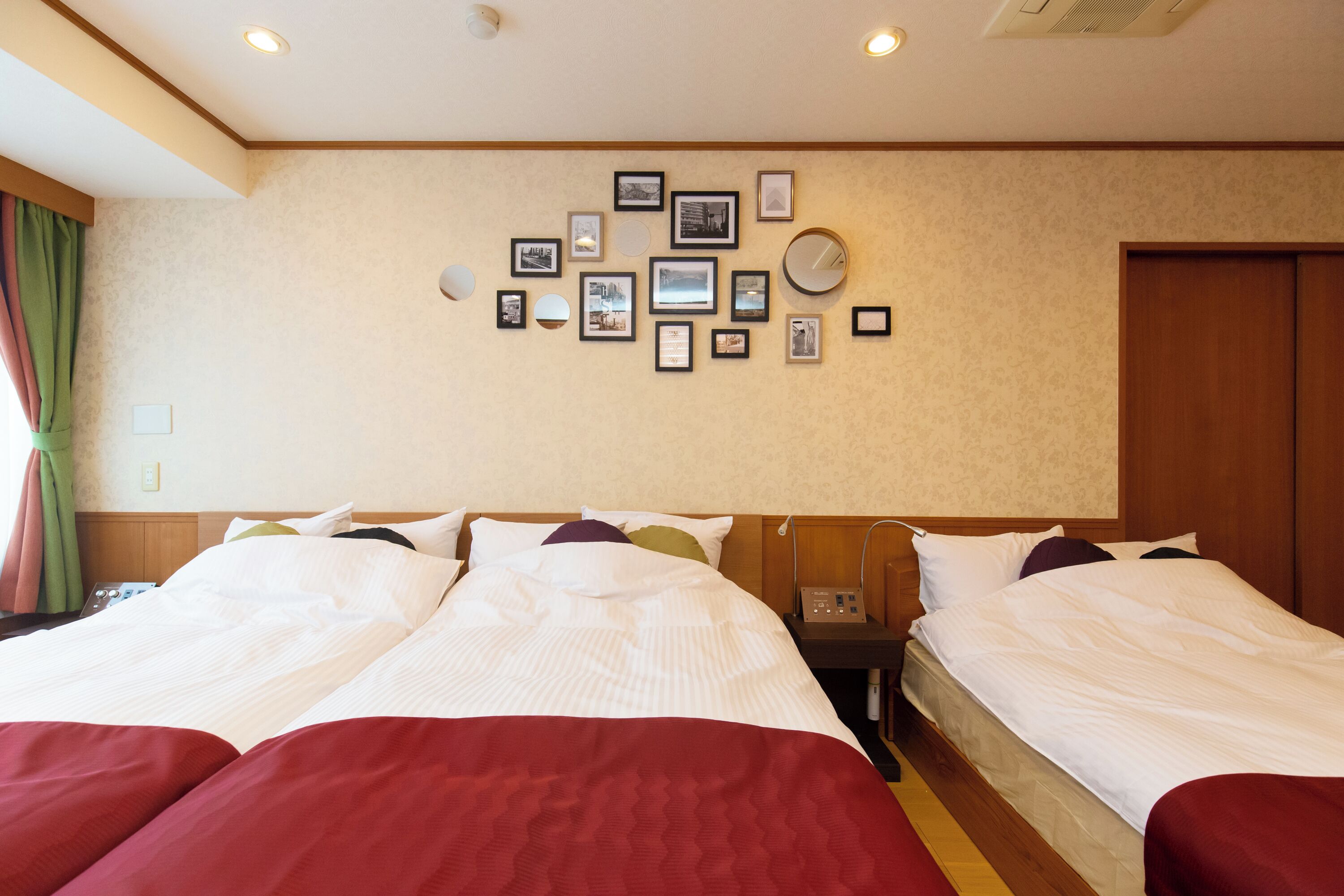 Comfort Apartment, 1 Bedroom, City View | Blackout drapes, free WiFi, bed sheets