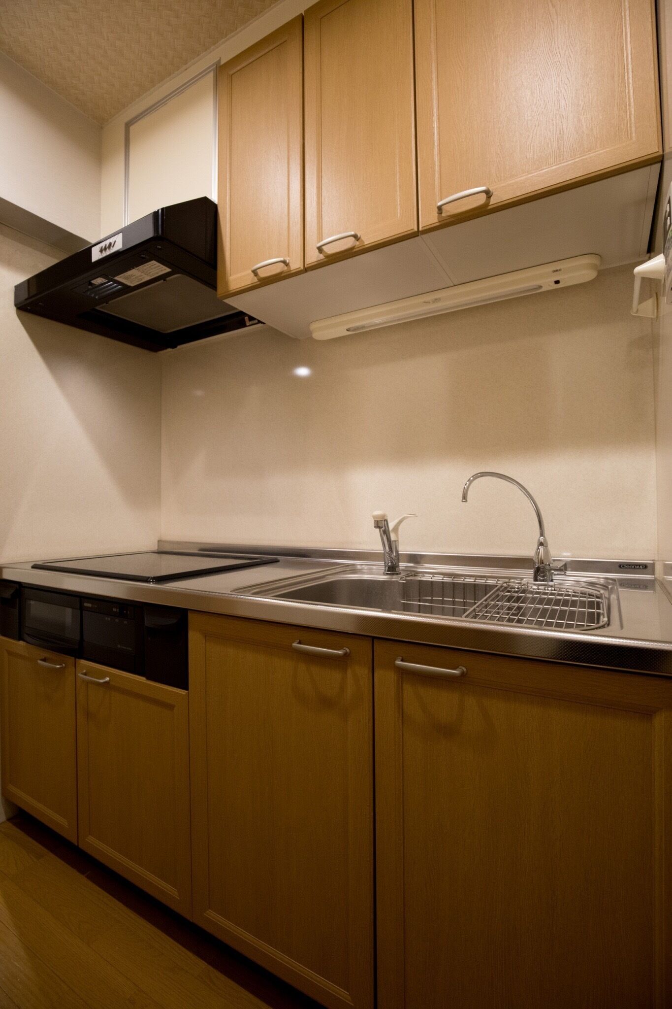 Comfort Apartment, 1 Bedroom, City View | Private kitchen | Fridge, microwave, toaster, rice cooker