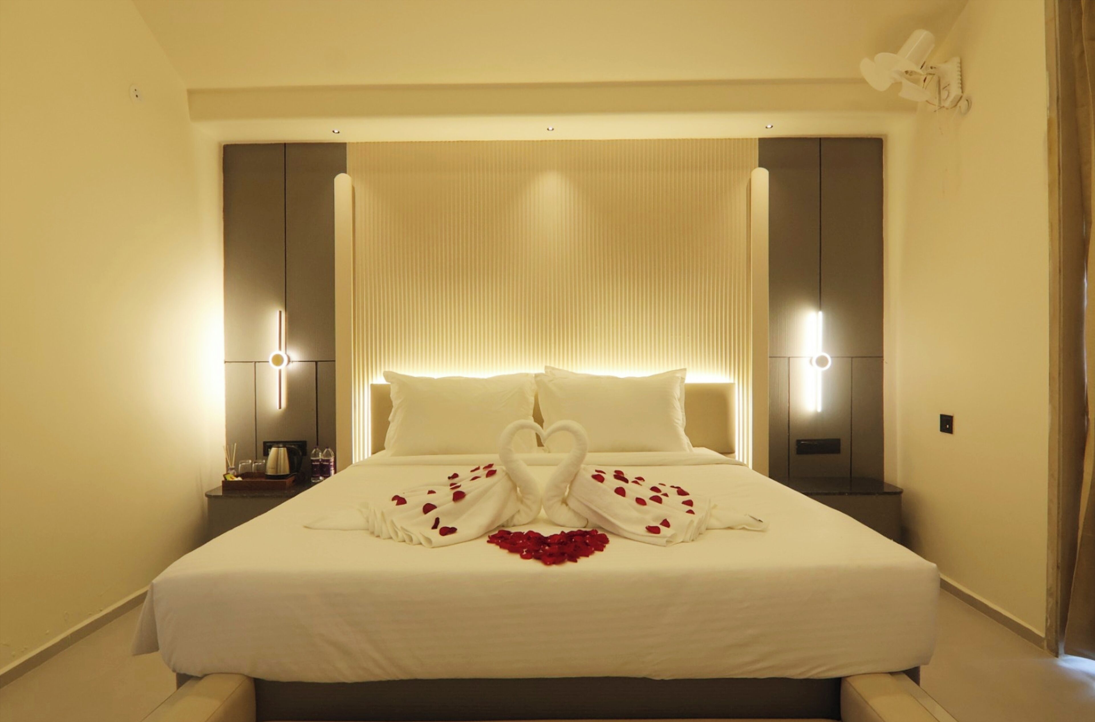 Deluxe Villa, Air conditioning | Hypo-allergenic bedding, desk, soundproofing, free WiFi