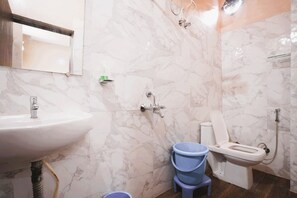 Deluxe Double Room, City View | Bathroom - The New Temptation Ultimate Katra Rd (Prayagraj)