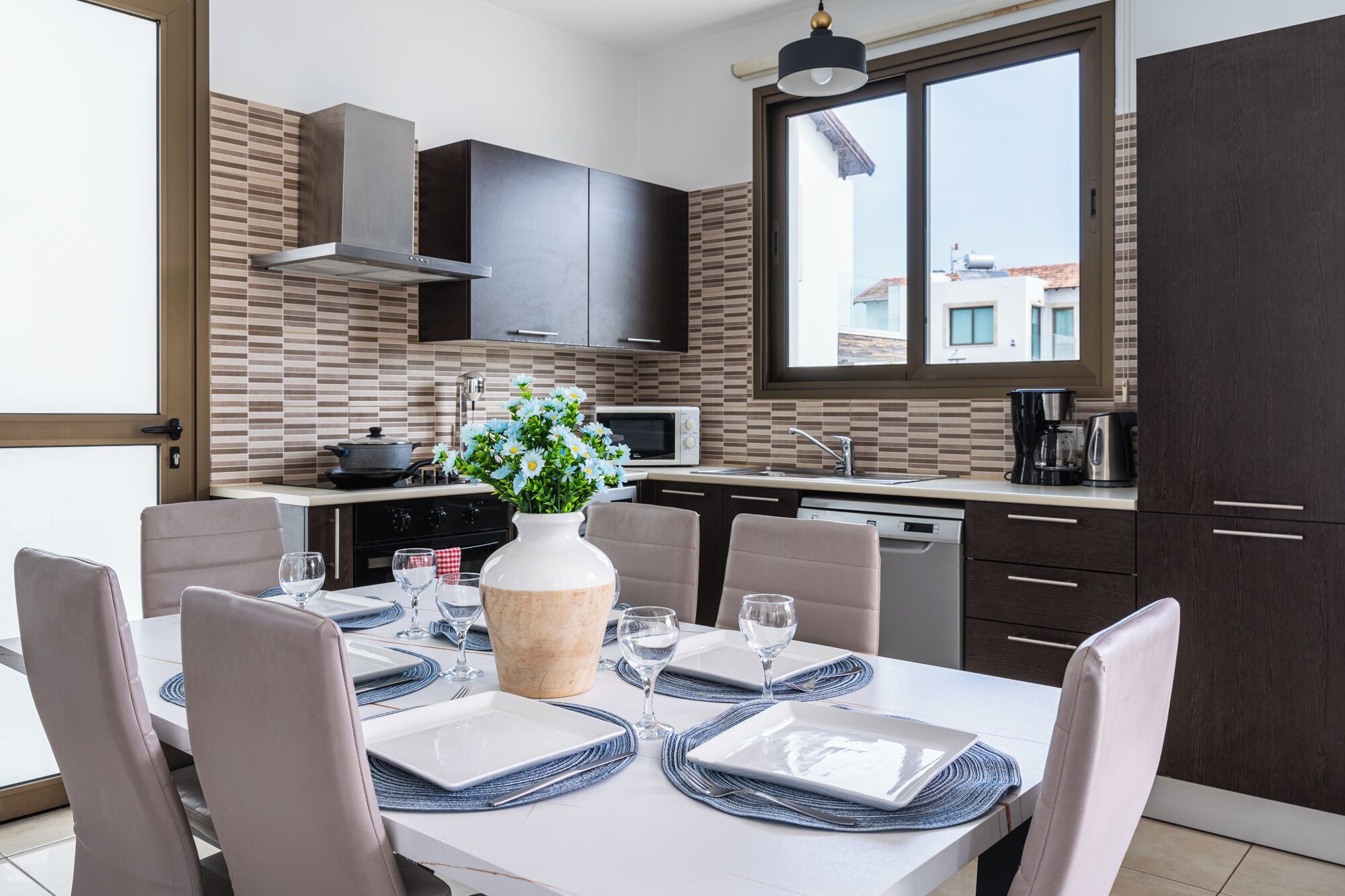 别墅, 3 间卧室, 私人游泳池, 城市景观 | 用餐