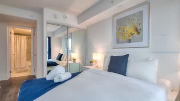 Family Suite | Individually decorated, individually furnished, free WiFi, bed sheets