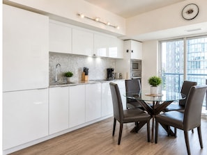 Family Suite | Private kitchen