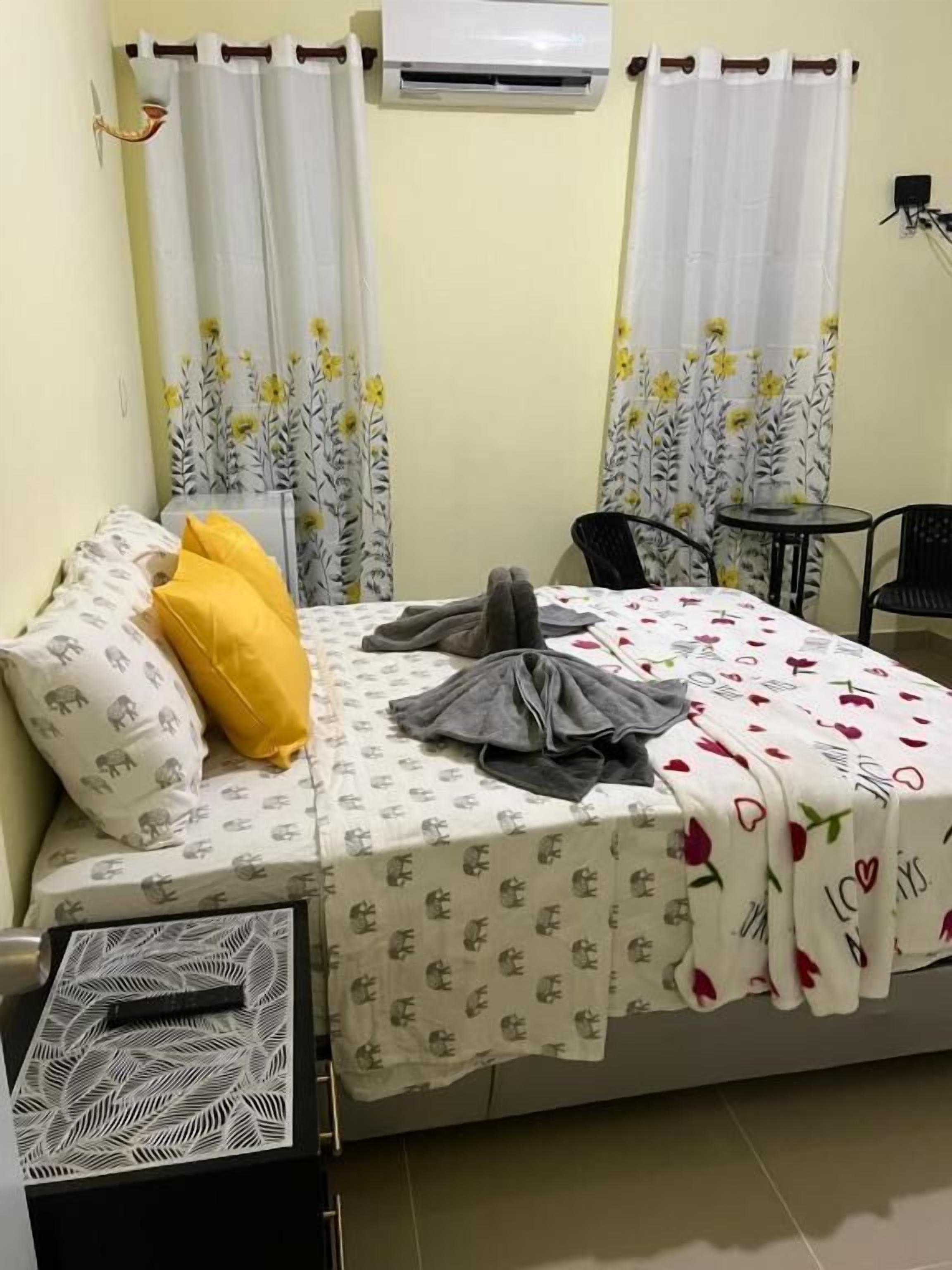1 Schlafzimmer, Bügeleisen/Bügelbrett, Bettwäsche
