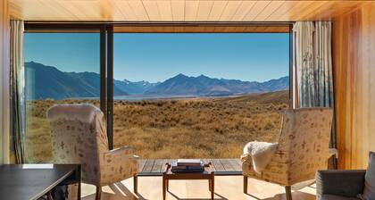Te Toka Villa- Wake to Views, Sleep Under Stars by Ohana