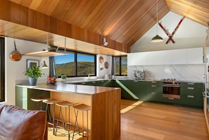 Fridge, microwave, oven, stovetop - Te Toka Villa- Wake to Views, Sleep Under Stars by Ohana (Tekapo)