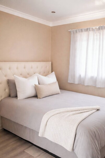 Cozy Private Studio Flat in Westdene, Johannesburg