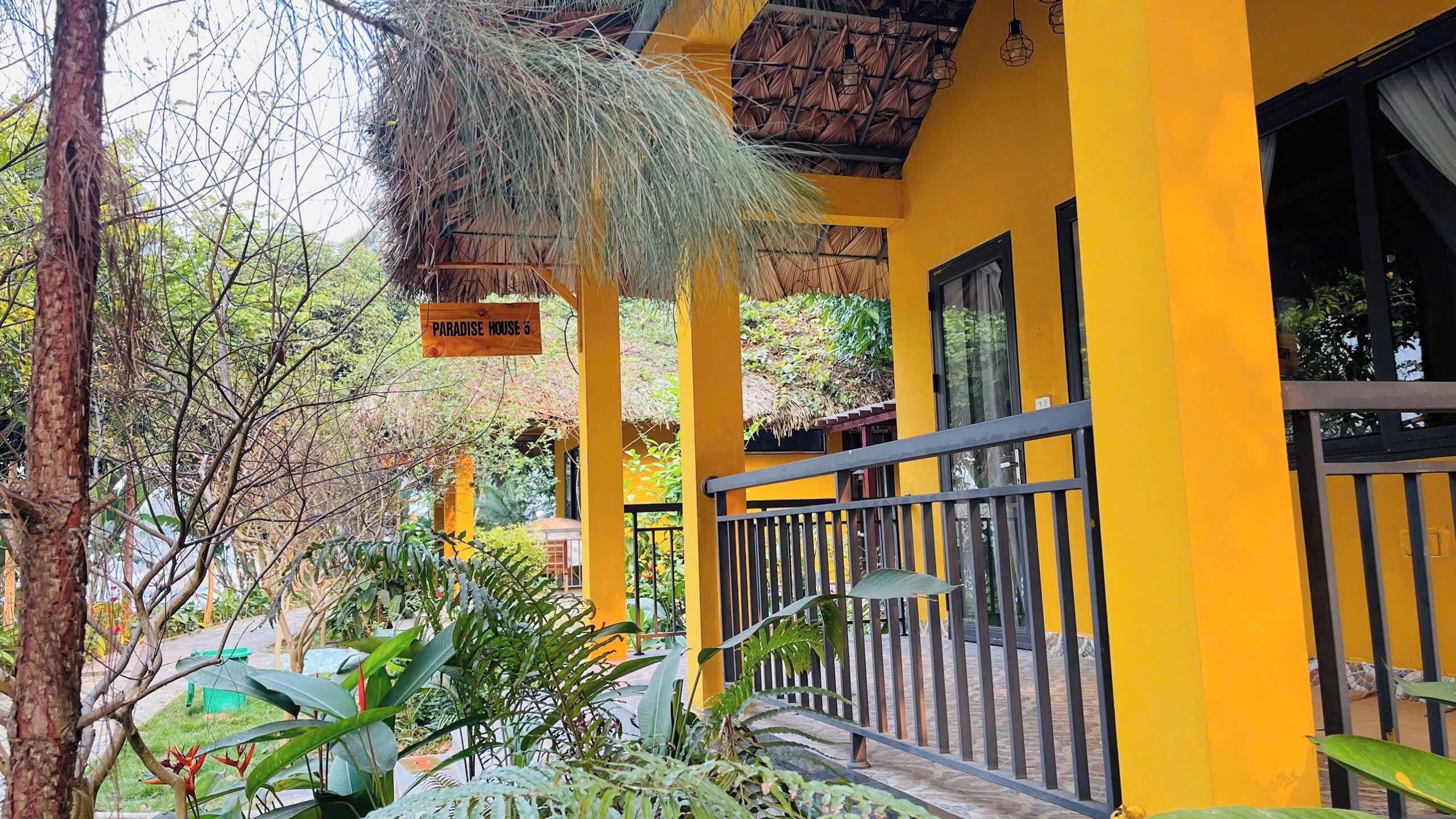 Deluxe Double Room, City View | Property grounds