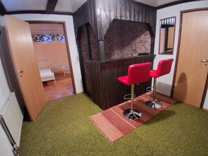 3 bedrooms, iron/ironing board, travel cot, free WiFi