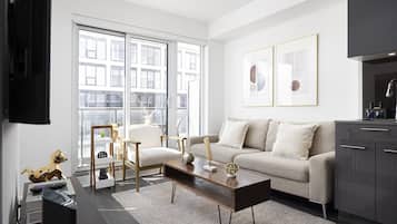 Family Suite, 2 Bedrooms, Non Smoking, Balcony | Living area