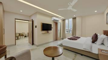 Luxury Suite | Egyptian cotton sheets, premium bedding, down comforters