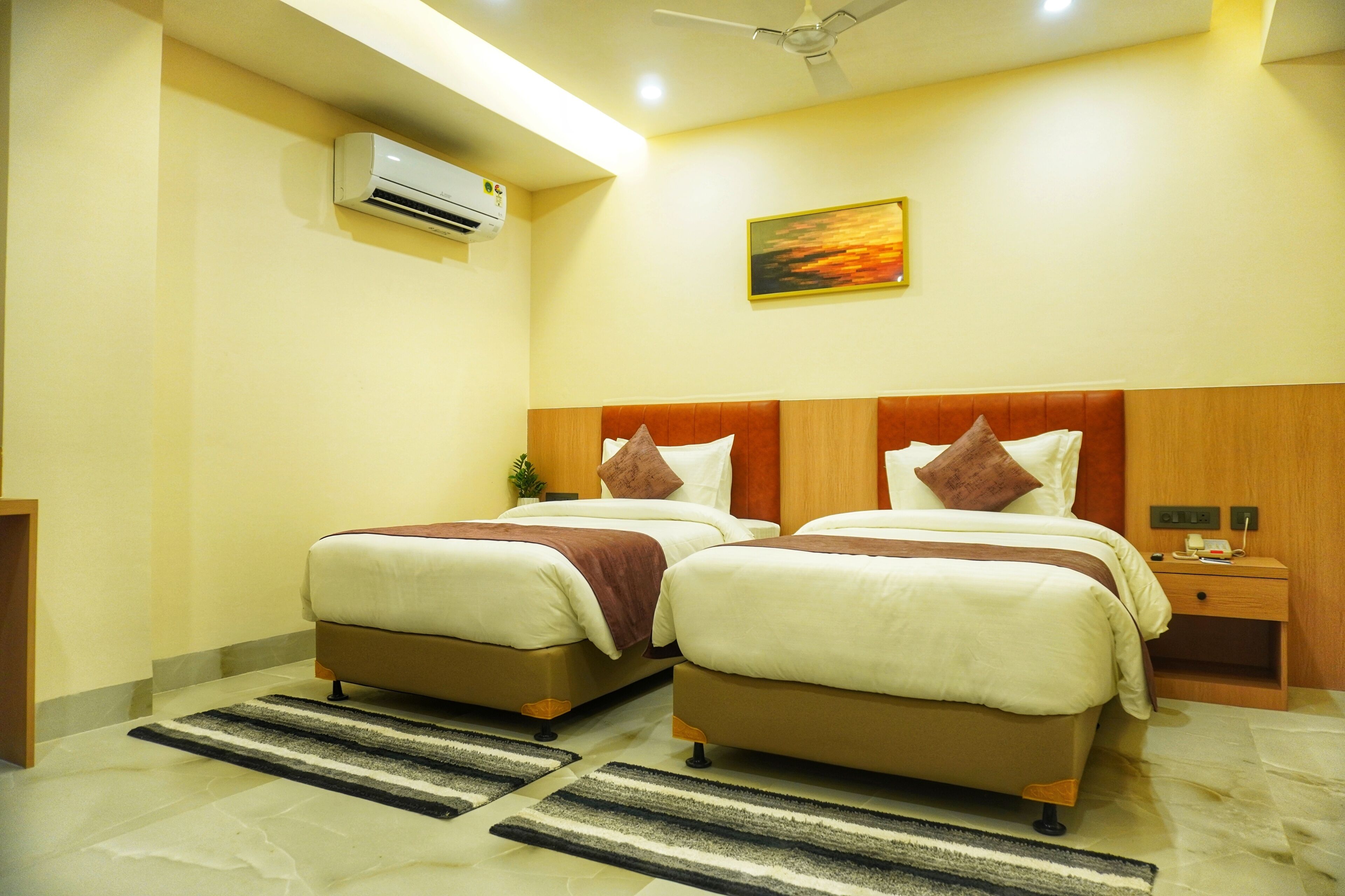 Deluxe Room | Egyptian cotton sheets, premium bedding, down duvets