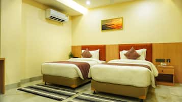 Deluxe Room | Egyptian cotton sheets, premium bedding, down duvets