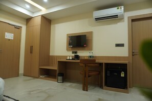 Basic Double Room | Interior - Vaishnavi Beacon Hotel Patna (Patna)