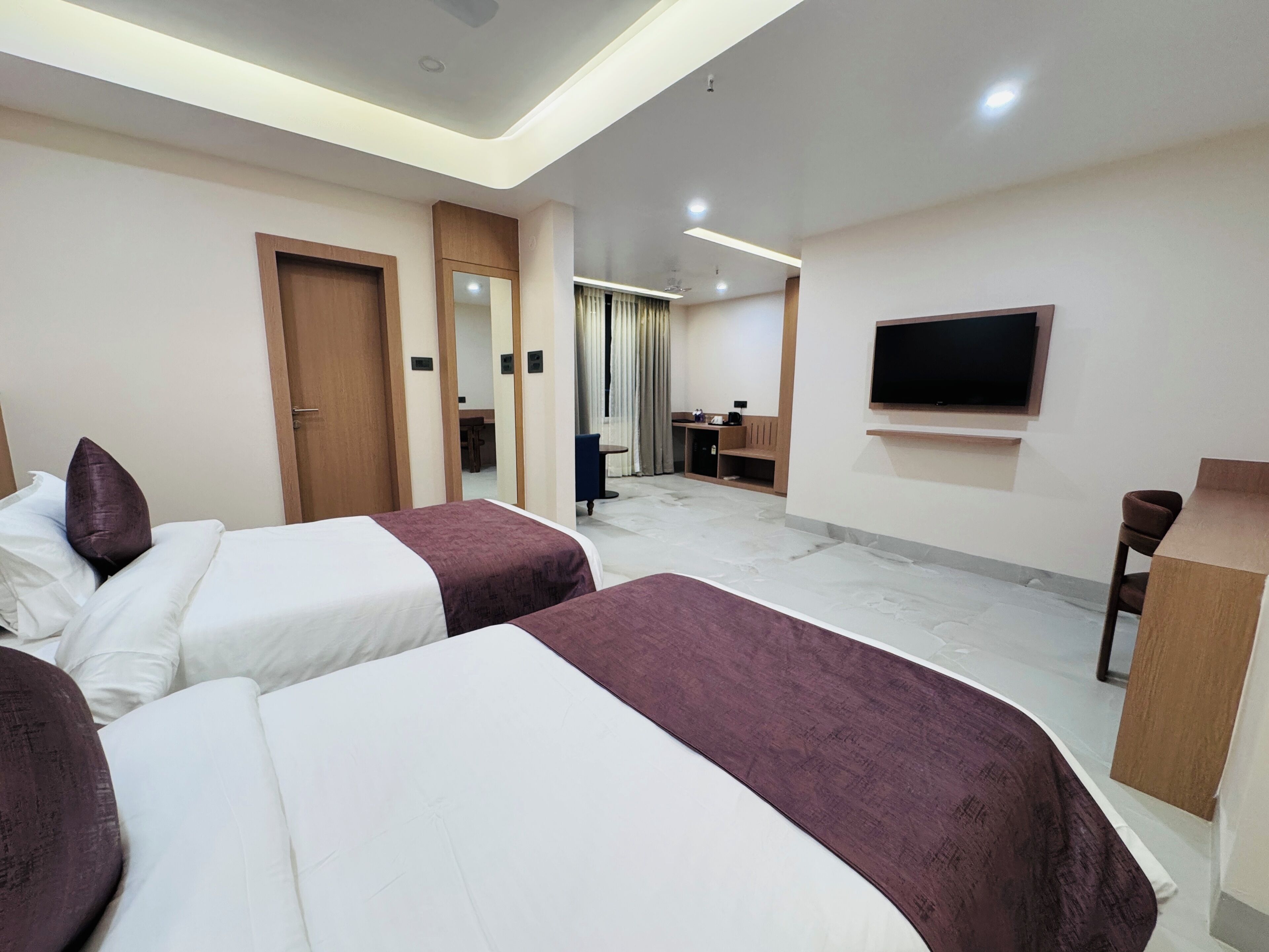 Studio Suite Junior | Seprai katun Mesir, seprai premium, dan selimut bulu angsa