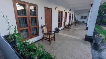 Quarto casal luxo, vista para o jardim | Terraço/pátio