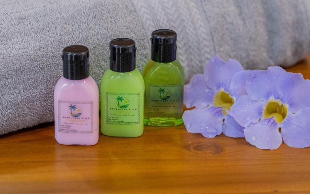 Deluxe Double Room, Garden View | Bathroom amenities