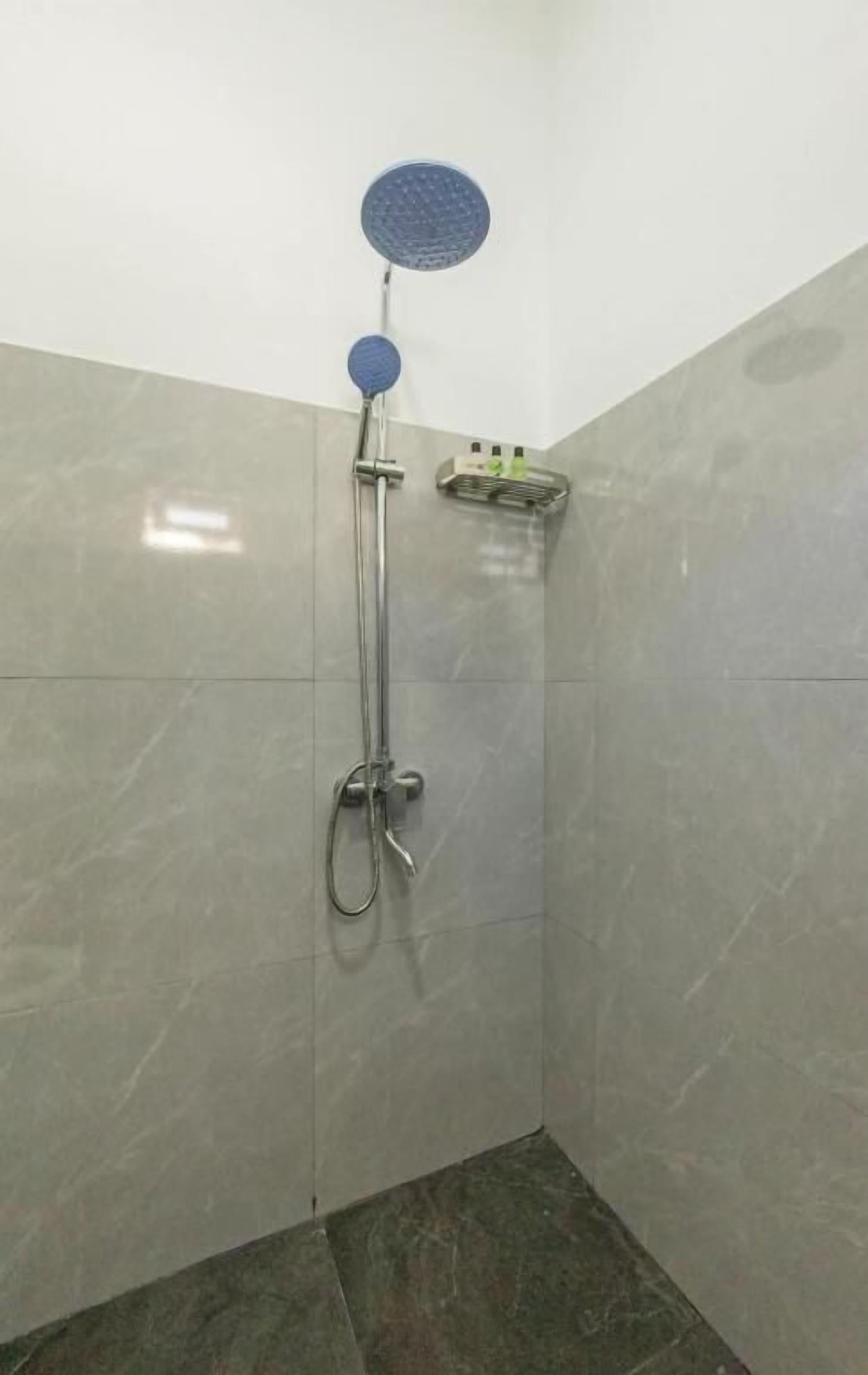 Deluxe Double Room, Garden View | Bathroom