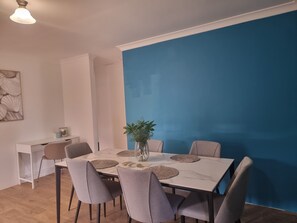 Dining - Scenic Ocean View and Sunset- Walk To Falcon Beach (Falcon)