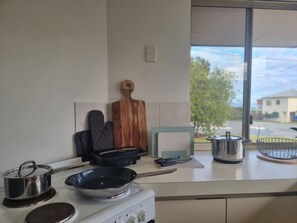 Private kitchen - Scenic Ocean View and Sunset- Walk To Falcon Beach (Falcon)