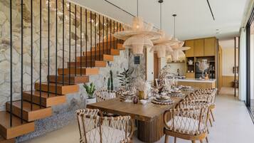 Panoramic Villa, 2 Bedrooms, Balcony, Sea View | Living area