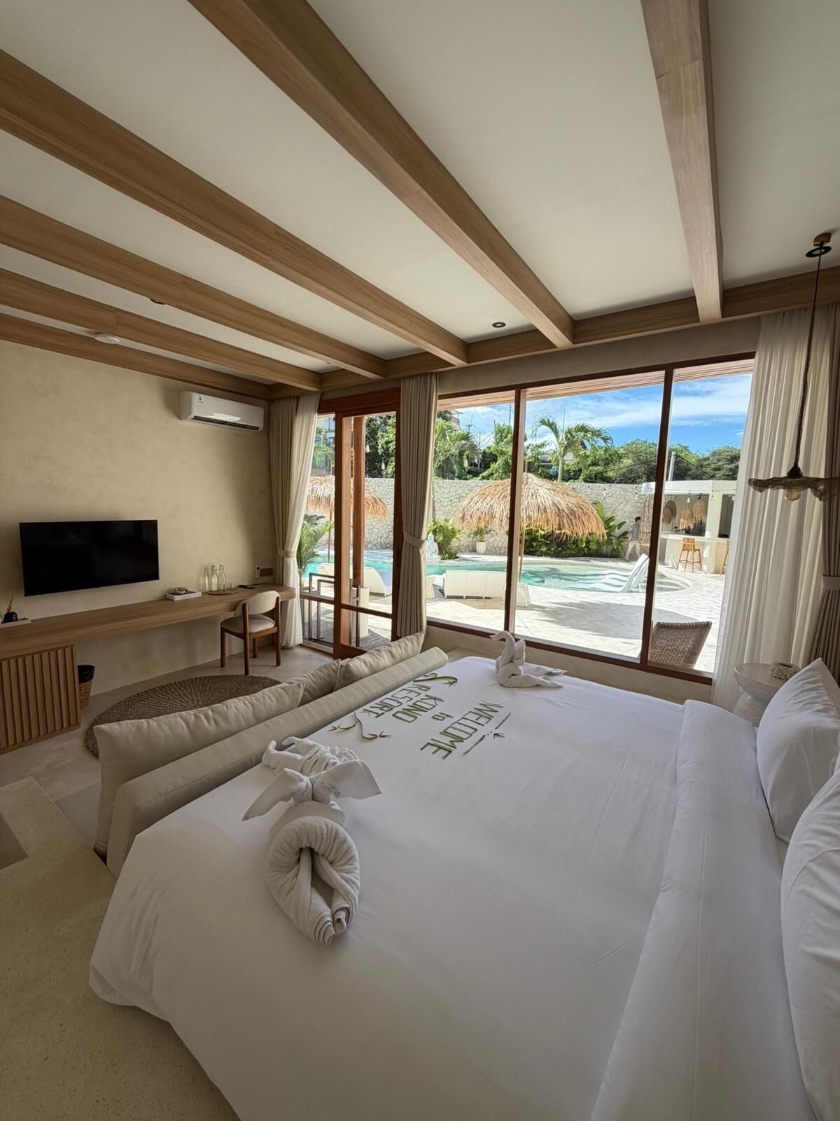 Deluxe dubbelrum - balkong - utsikt mot poolen