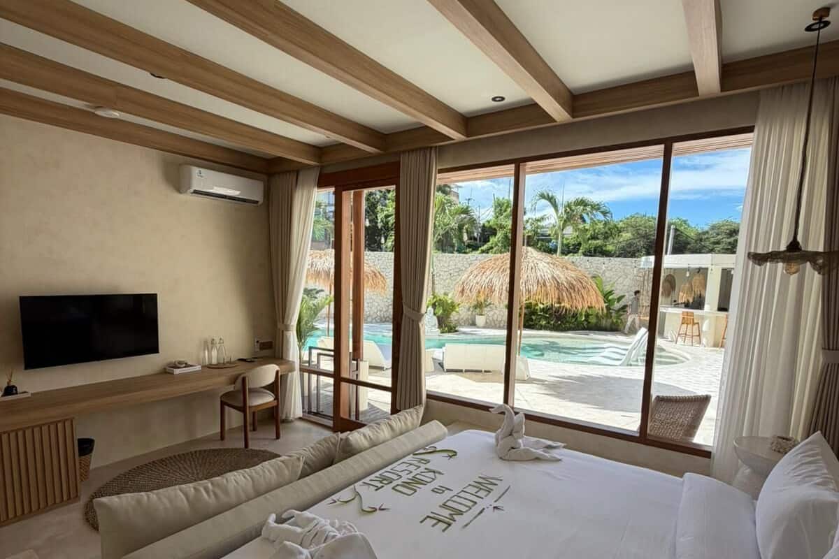 Deluxe Double Room, Balcony, Pool View