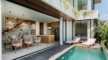 Villa panorámica, 2 habitaciones, balcón, vista al mar | Restaurante al aire libre