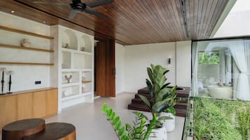 Superior Villa, 2 Bedrooms, Balcony, Courtyard View | Bahagian dalam