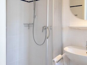 Shower, towels - ZWEISITZER - The 2-seater, coziness under thatch (Sylt)