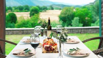 Outdoor dining