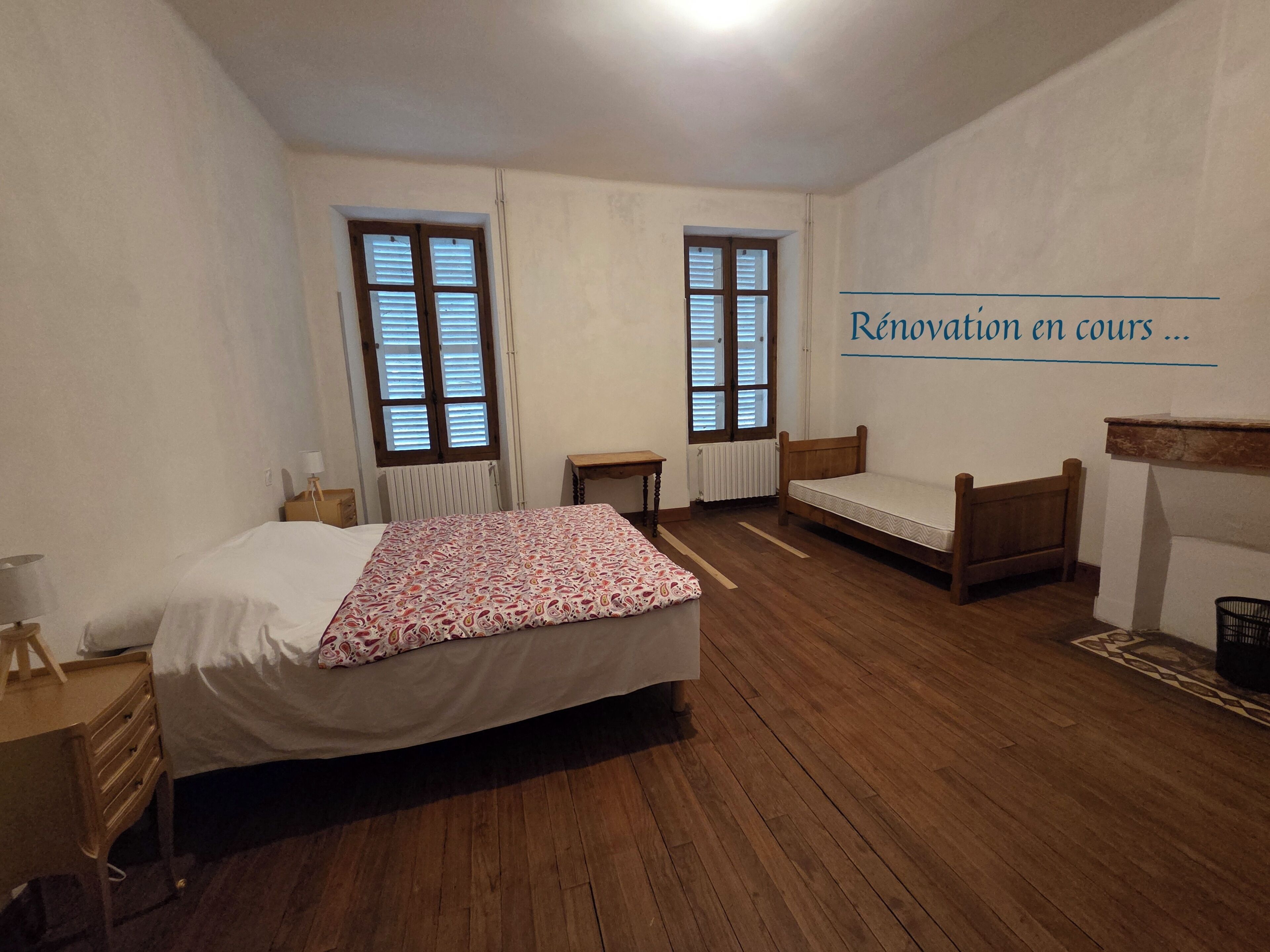 Quarto triplo, vista para a colina