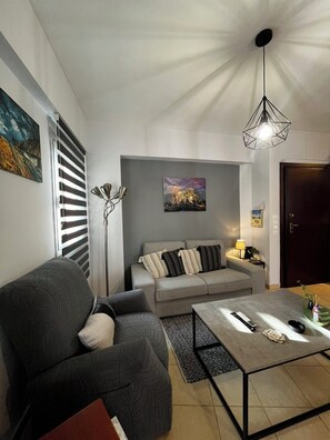 Living area - Bright & Elegant Apartment - Comfort & Style in Piraeus (Pireas)