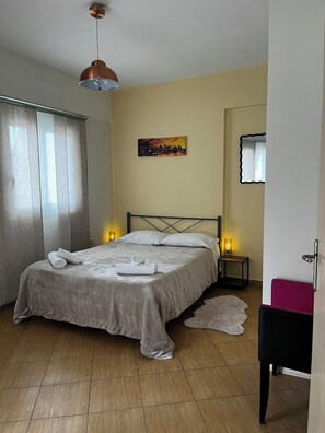 1 habitación, tabla de planchar con plancha, wifi y ropa de cama 