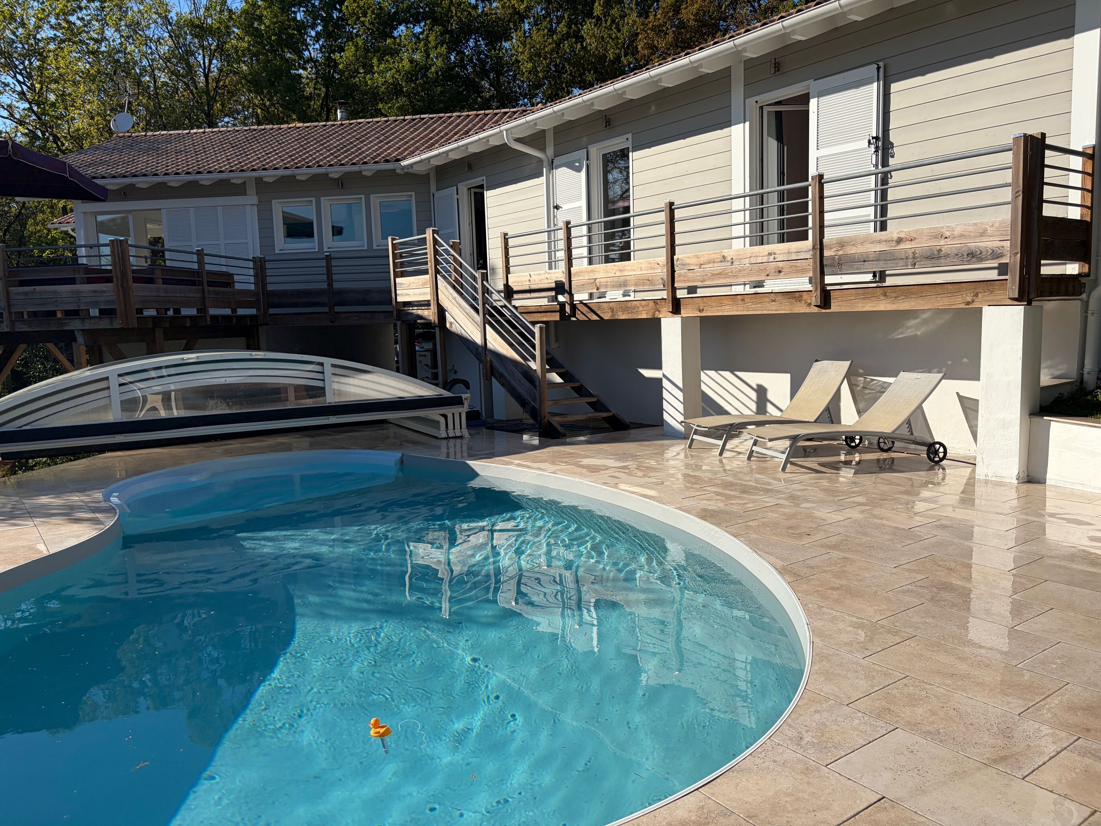 Indoor pool, outdoor pool