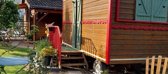 AgnĂšs's garden caravan 37150