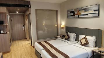 Deluxe Double or Twin Room | Premium bedding, minibar, in-room safe, desk