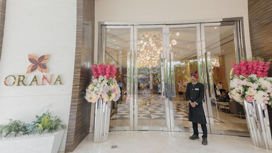 Orana Hotel and Convention