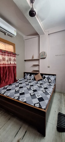 Double or Twin Room, City View. Dev Inn Atithi Grih