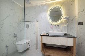 Bathroom - DLS The Emerald (Naina Range, Nainital)