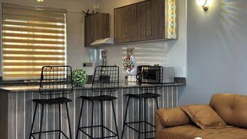 Family Apartment, Housekeeping, Lake View | Interior