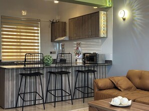 Appartement familial, entretien ménager, vue sur le lac | Intérieur