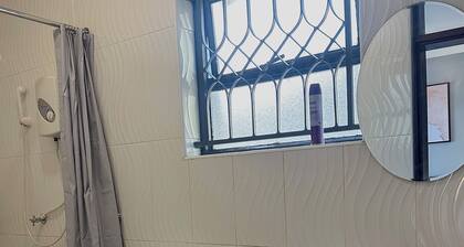 Vee Serviced Apartments & Hotel