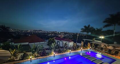 Vee Serviced Apartments & Hotel