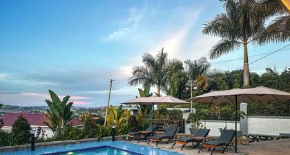 Vee Serviced Apartments & Hotel