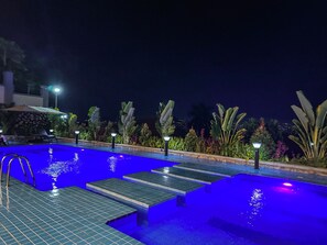 10 piscines extérieures