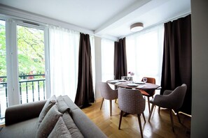 Interior - Lux central Apartment witt 2 bedroom with balcony (Berlin)