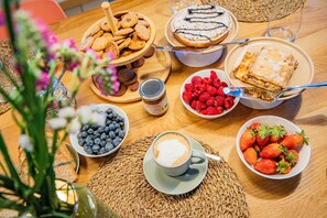 Petit déjeuner servi en supplément